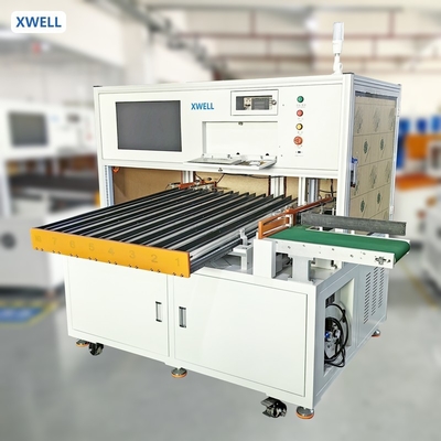 Tester voor het sorteren van batterijen met een prismatische cel met 8 kanalen