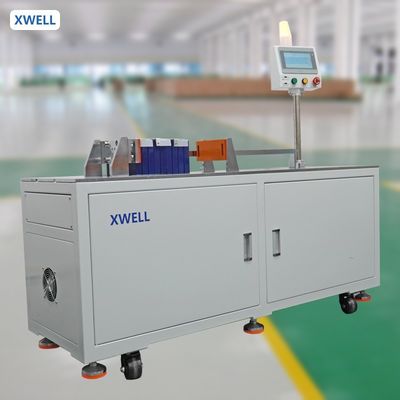 Prismatische batterijpakket stapel- en compressiemachine