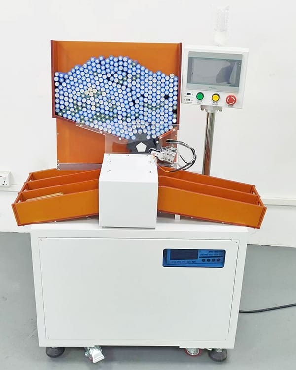 De automatische Sorteermachine van de 5 Kanaalbatterij voor Cel 18650 26650 32650 21700