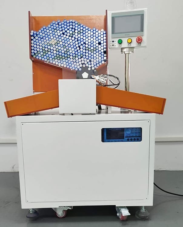 Cilindrische Batterijcel Sorteermachine Tester 5 Kanalen Voor 18650 26650 32650 21700