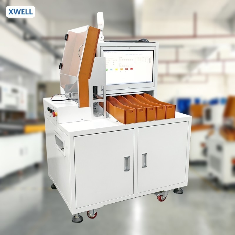 Automatische 5-kanaals cilindrische batterij sorteermachine voor 18650, 26650, 32650, 21700 cellen met spanning en weerstand
